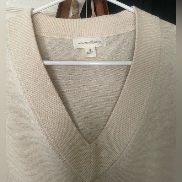 Treasure & Bond Women's Cream V-Neck Sweater Medium Oversized - Picture 3 of 6